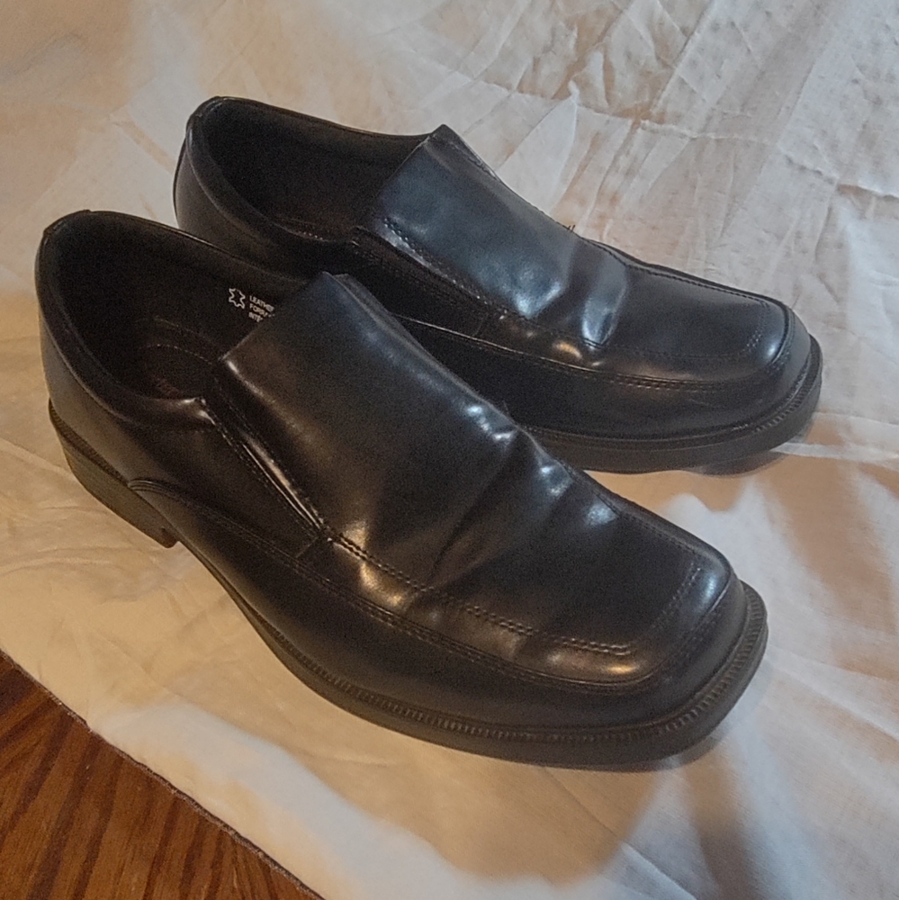Men's Dexter Dress shoes size 12